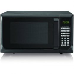 Hamilton Beech .9 cubic foot 900 watt microwave (Black)